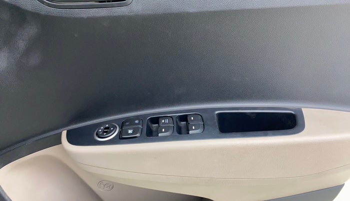 2018 Hyundai Grand i10 MAGNA 1.2 KAPPA VTVT, Petrol, Manual, 26,421 km, Driver Side Door Panels Control