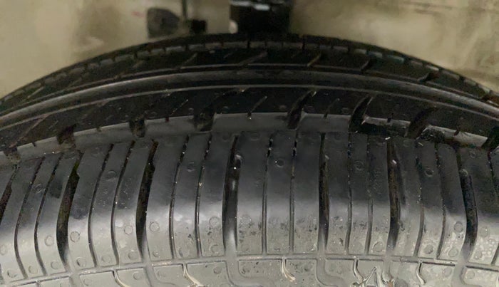 2018 Maruti Wagon R 1.0 LXI CNG, CNG, Manual, 41,438 km, Right Front Tyre Tread