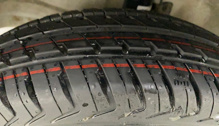2018 Maruti Wagon R 1.0 LXI CNG, CNG, Manual, 41,438 km, Left Front Tyre Tread