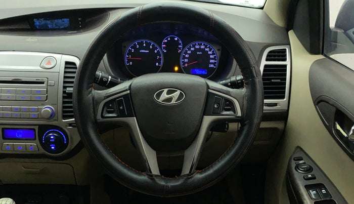 2011 Hyundai i20 SPORTZ (O) 1.2, Petrol, Manual, 50,046 km, Steering Wheel Close Up