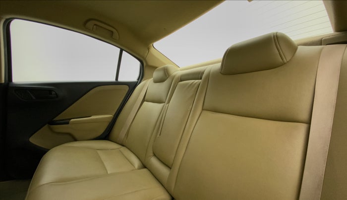 2021 Honda City 1.5L I-VTEC SV, Petrol, Manual, 25,886 km, Right Side Rear Door Cabin