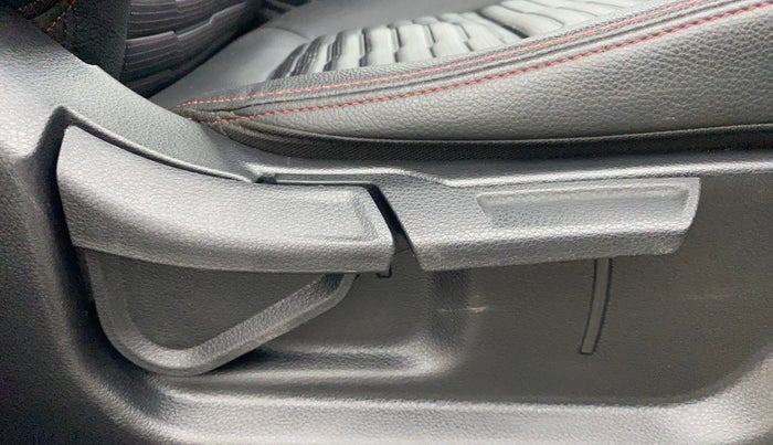 2020 KIA SONET GTX PLUS 1.0 DCT, Petrol, Automatic, 91,514 km, Driver Side Adjustment Panel