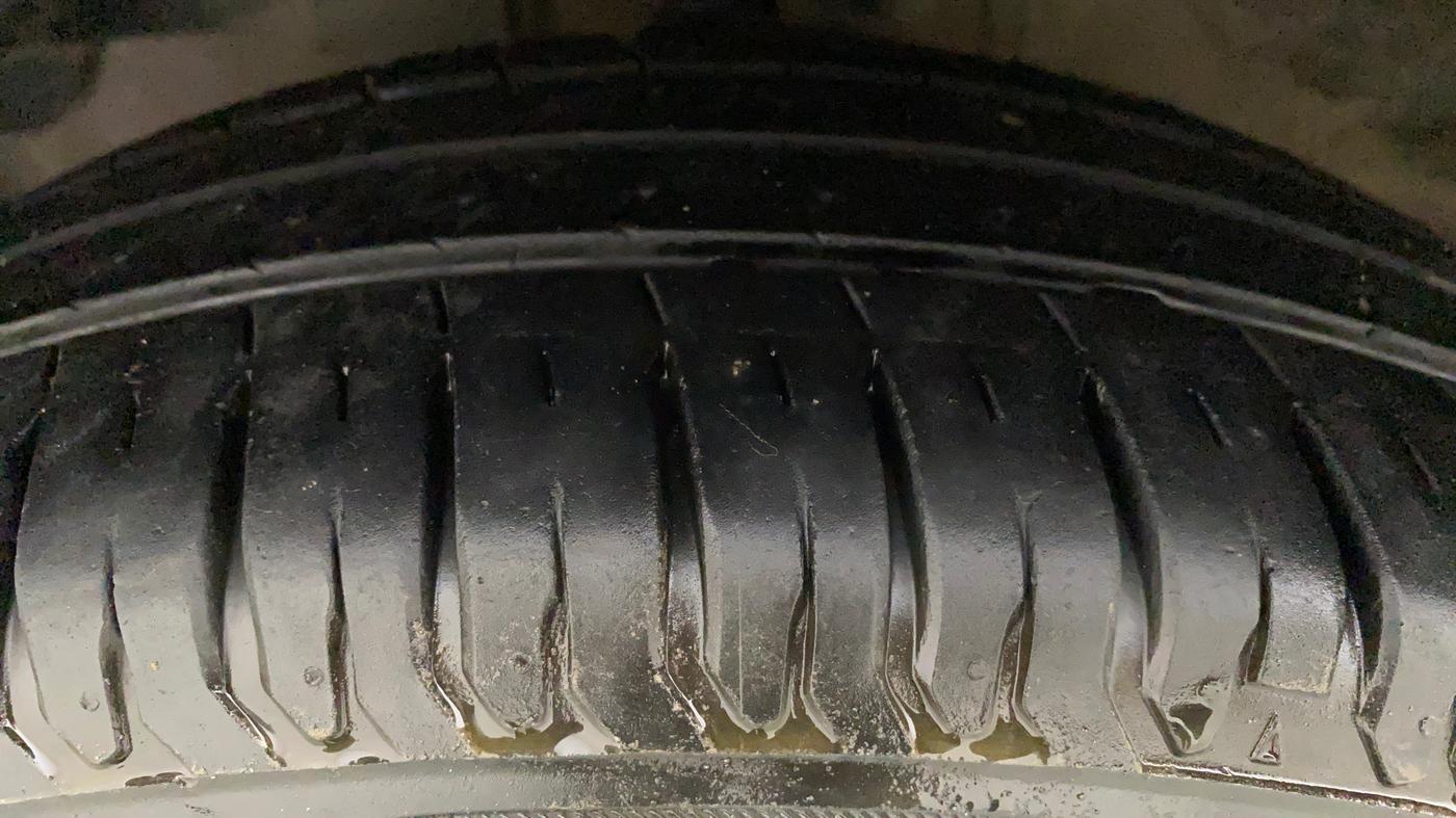 2018 Honda Amaze 1.5L I-DTEC VX, Diesel, Manual, 89,841 km, Left Front Tyre Tread