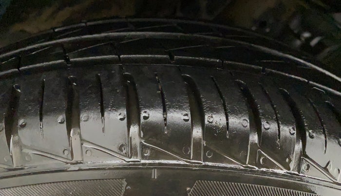 2020 Renault Kwid Neotech 1.0 EasyR, Petrol, Automatic, 17,478 km, Right Rear Tyre Tread