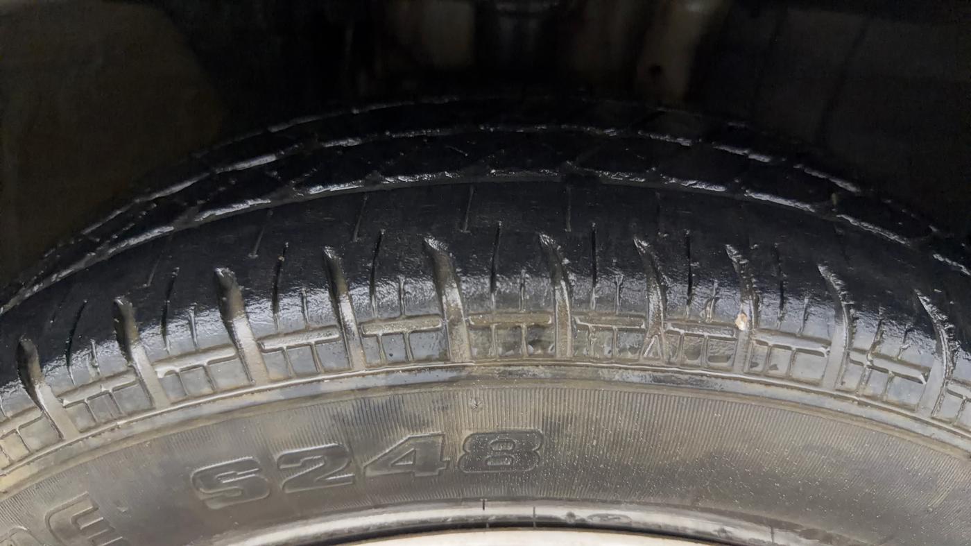 2019 Renault TRIBER RXT, Petrol, Manual, 78,680 km, Right Front Tyre Tread