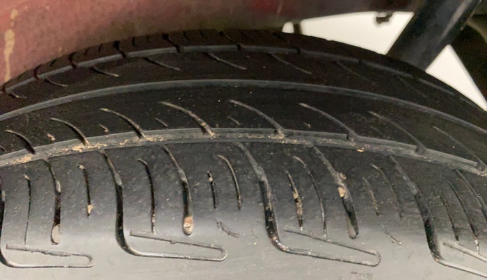 2016 Maruti Wagon R 1.0 VXI, Petrol, Manual, 55,768 km, Left Rear Tyre Tread