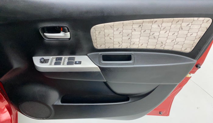 2016 Maruti Wagon R 1.0 VXI, Petrol, Manual, 55,768 km, Driver Side Door Panels Control