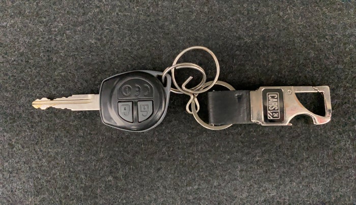 2016 Maruti Wagon R 1.0 VXI, Petrol, Manual, 55,768 km, Key Close Up