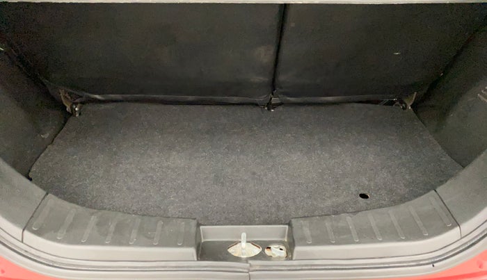 2016 Maruti Wagon R 1.0 VXI, Petrol, Manual, 55,768 km, Boot Inside