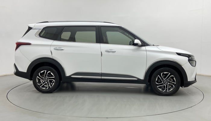 2022 KIA CARENS LUXURY PLUS 1.5 DIESEL AT 6 STR, Diesel, Automatic, 67,656 km, Right Side View