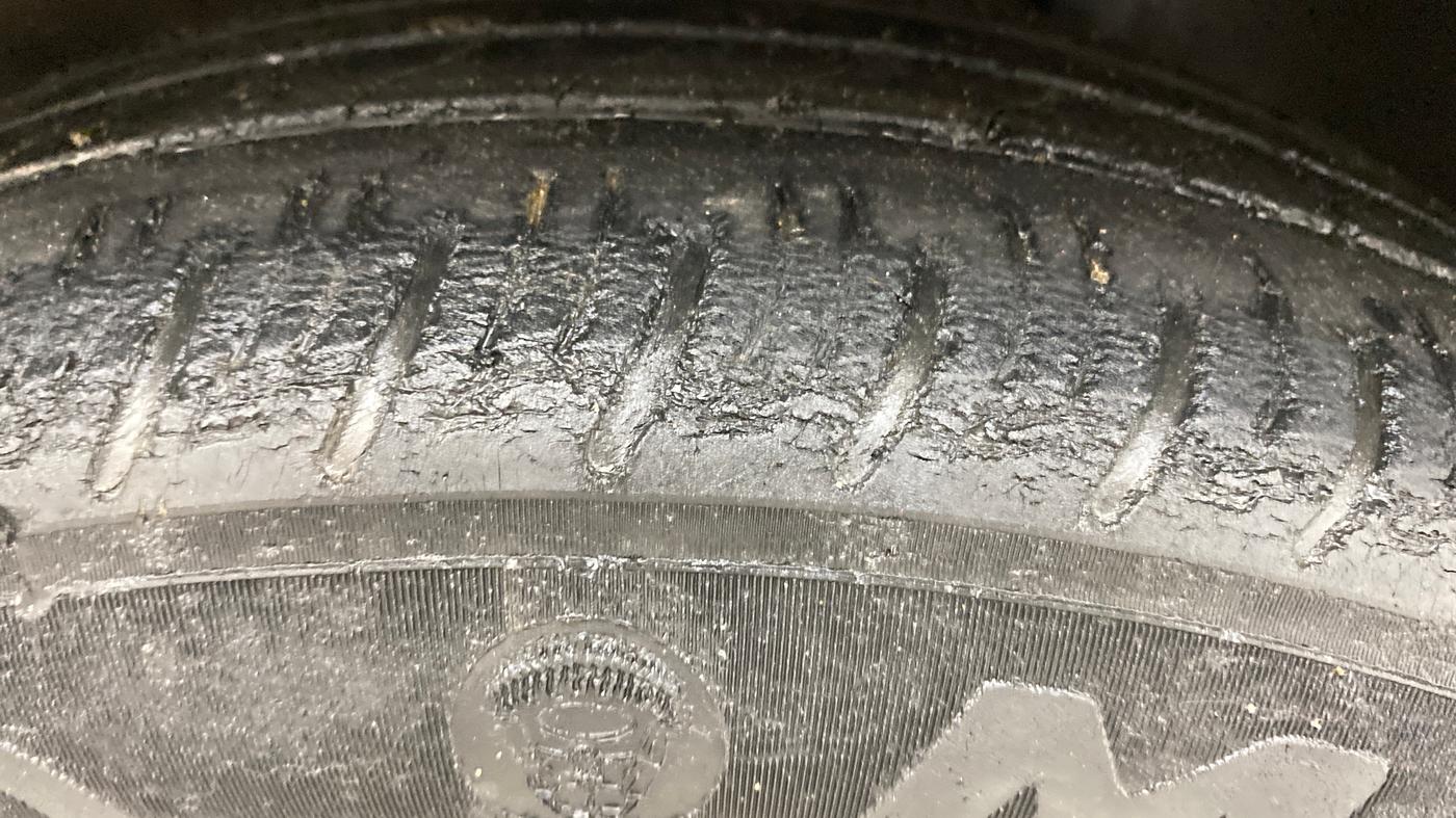 2019 Hyundai VENUE SX(O) 1.4 CRDI, Diesel, Manual, 67,145 km, Right Front Tyre Tread