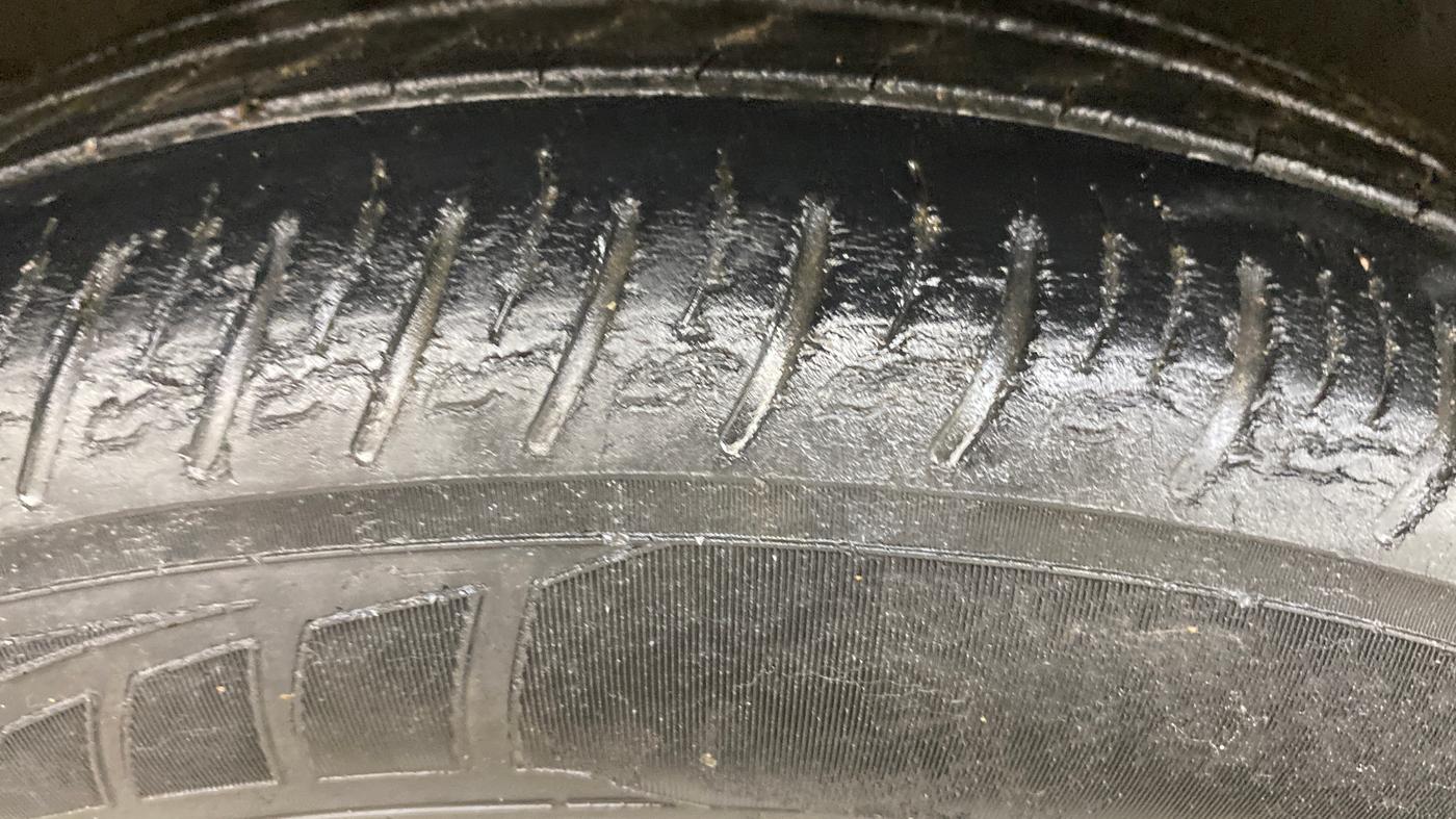 2019 Hyundai VENUE SX(O) 1.4 CRDI, Diesel, Manual, 67,145 km, Right Rear Tyre Tread