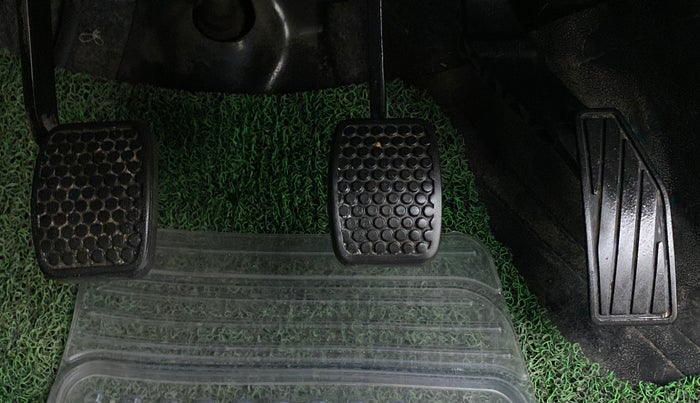 2021 Maruti Alto LXI CNG, CNG, Manual, 67,892 km, Pedals