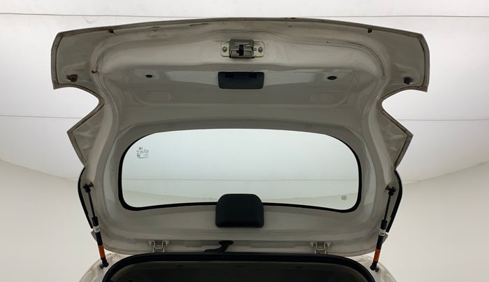 2017 Renault Kwid RXT 0.8, CNG, Manual, 76,809 km, Boot Door Open