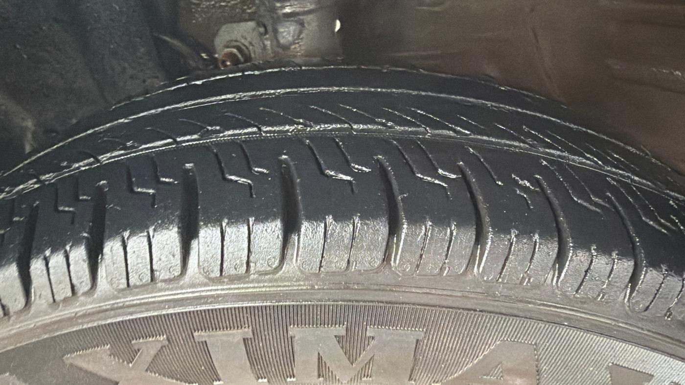 2021 Maruti New Wagon-R LXI CNG 1.0, CNG, Manual, 75,061 km, Left Front Tyre Tread