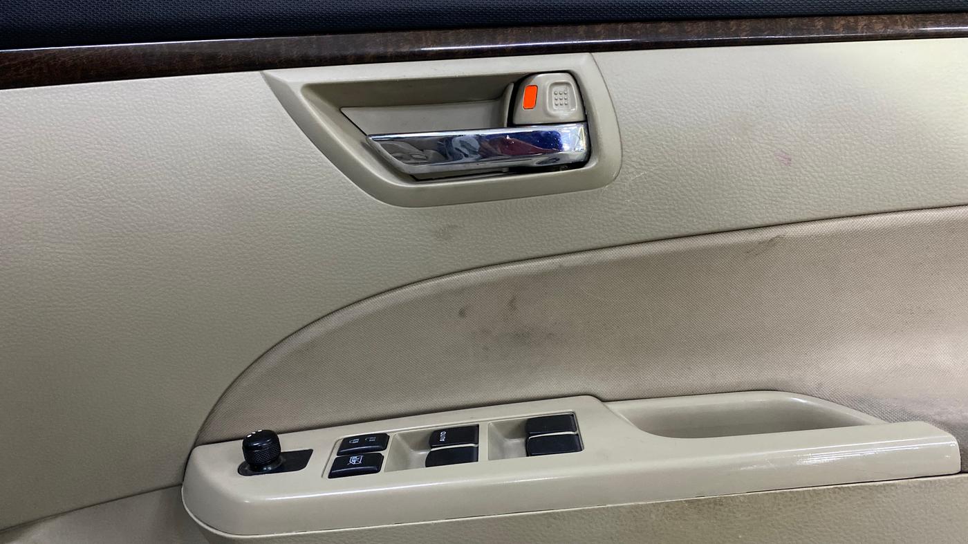 2013 Maruti Swift Dzire ZXI, Petrol, Manual, 31,433 km, Driver Side Door Panels Control