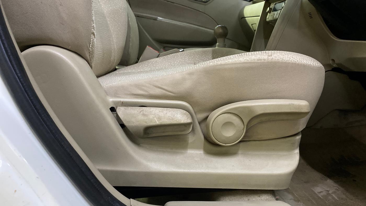 2013 Maruti Swift Dzire ZXI, Petrol, Manual, 31,433 km, Driver Side Adjustment Panel