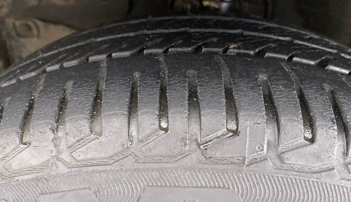 2012 Honda City V MT PETROL, Petrol, Manual, Left Front Tyre Tread
