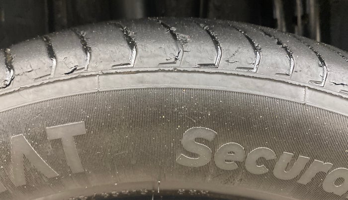 2019 Renault TRIBER RXZ, Petrol, Manual, 59,053 km, Right Rear Tyre Tread