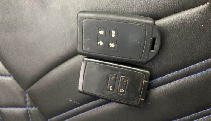 2019 Renault TRIBER RXZ, Petrol, Manual, 59,053 km, Key Close Up