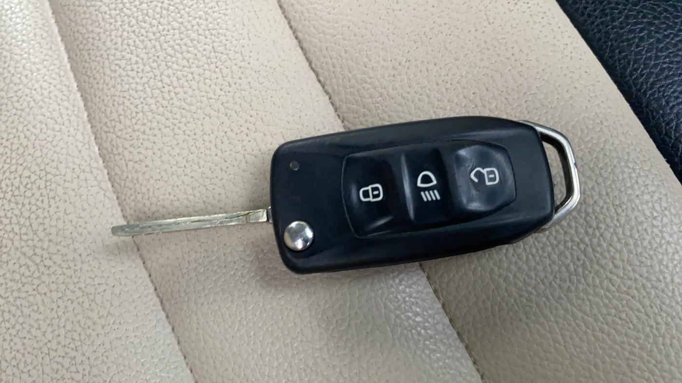 2020 Tata Tiago XT PETROL, Petrol, Manual, 46,888 km, Key Close Up