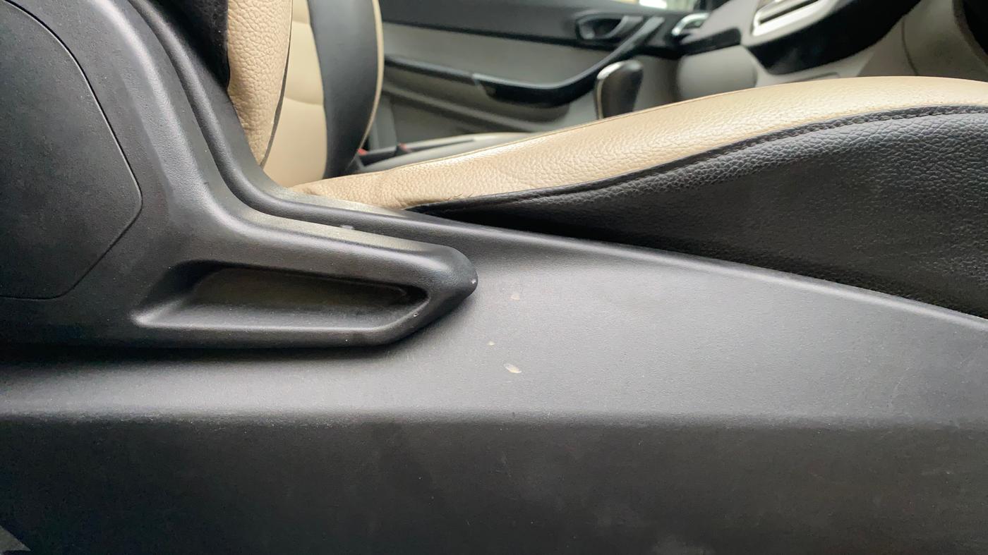 2020 Tata Tiago XT PETROL, Petrol, Manual, 46,888 km, Driver Side Adjustment Panel