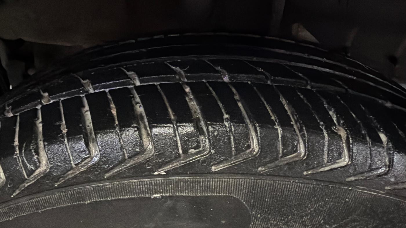 2018 Tata Tiago XE PETROL, Petrol, Manual, 23,112 km, Right Rear Tyre Tread