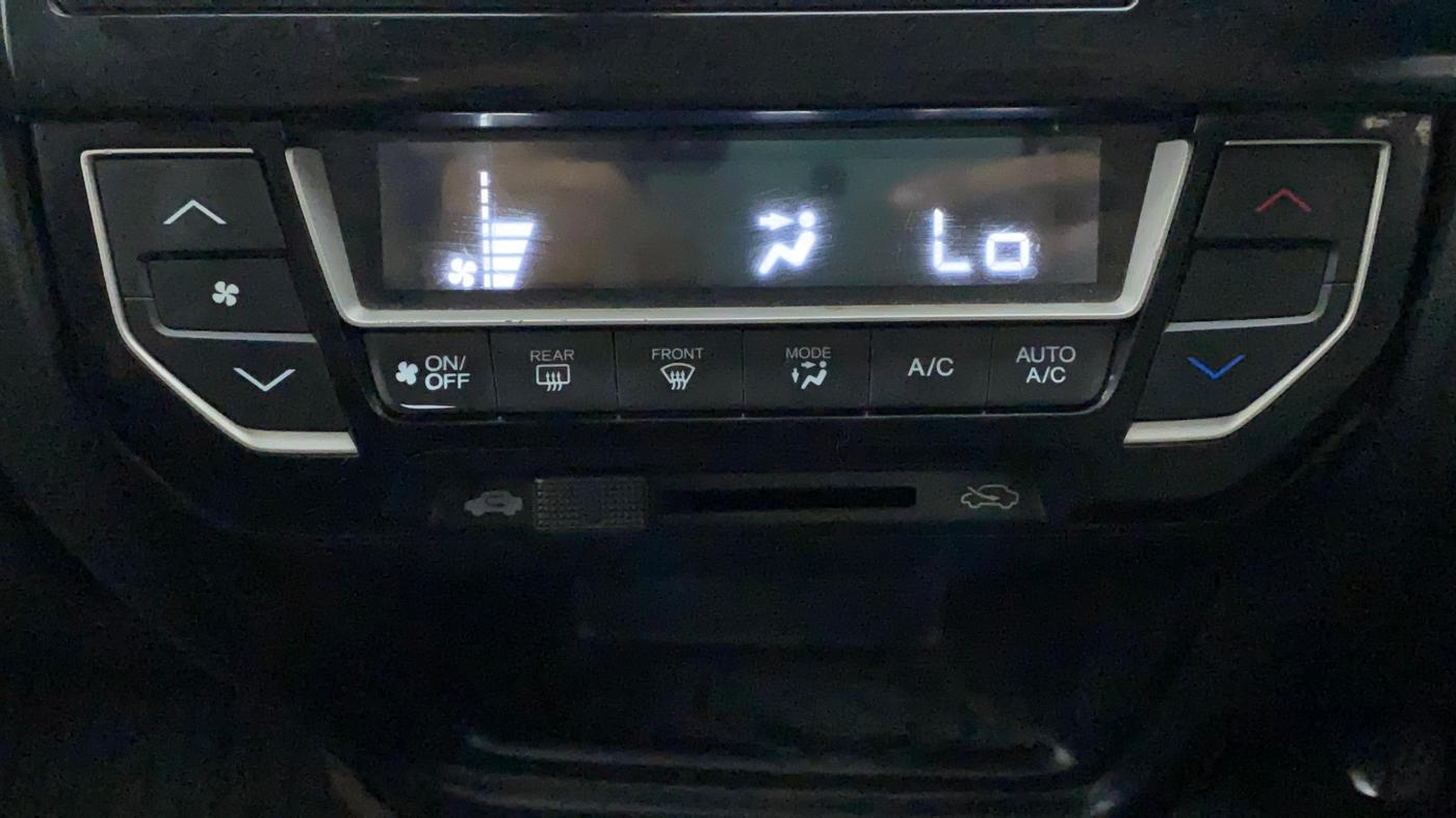 2016 Honda BR-V 1.5L I- DTEC S, Diesel, Manual, 99,378 km, Automatic Climate Control