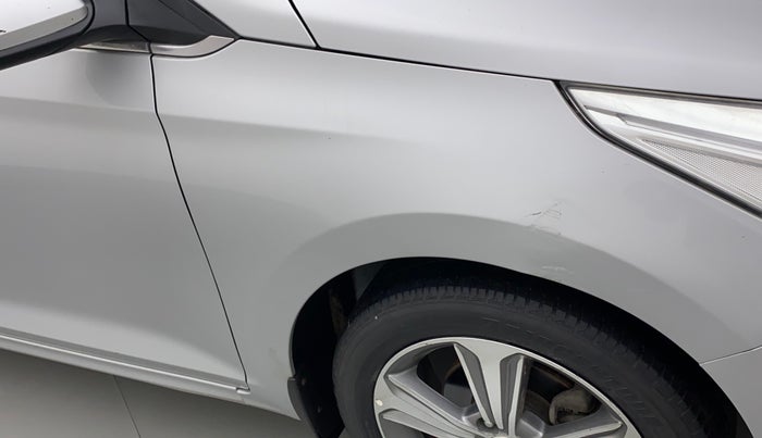 2017 Hyundai Verna 1.6 SX (O) CRDI MT, Diesel, Manual, 1,11,288 km, Right fender - Minor scratches