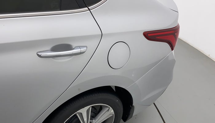 2017 Hyundai Verna 1.6 SX (O) CRDI MT, Diesel, Manual, 1,11,288 km, Left quarter panel - Minor scratches