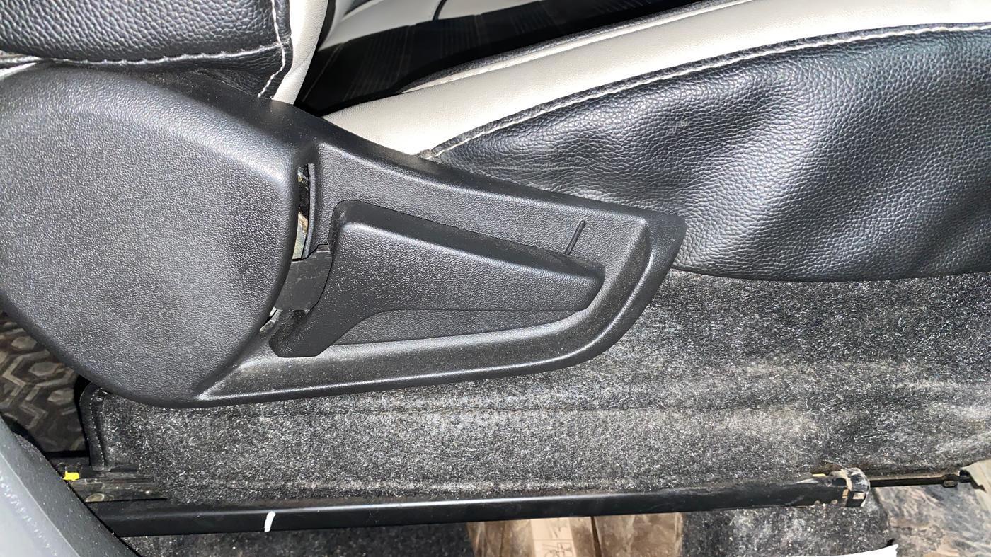 2023 Maruti Alto K10 LXI, Petrol, Manual, 17,729 km, Driver Side Adjustment Panel