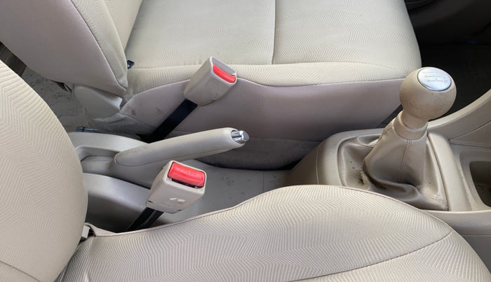 2017 Maruti Ertiga VXI, Petrol, Manual, 57,734 km, Gear Lever