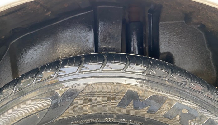 2017 Maruti Ertiga VXI, Petrol, Manual, 57,734 km, Left Rear Tyre Tread