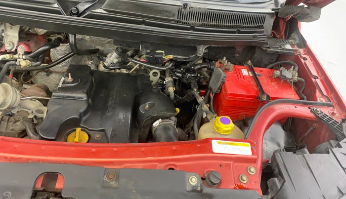 2016 Mahindra TUV300 T6 PLUS, Diesel, Manual, 67,182 km, Engine View - Left
