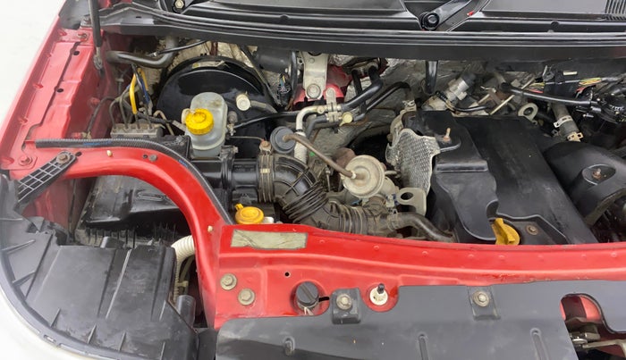 2016 Mahindra TUV300 T6 PLUS, Diesel, Manual, 67,182 km, Engine View - Right