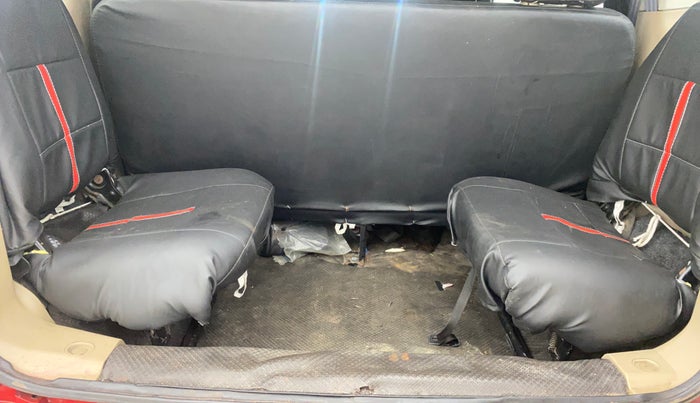 2016 Mahindra TUV300 T6 PLUS, Diesel, Manual, 67,182 km, Boot Inside