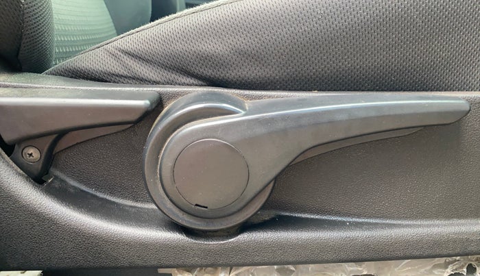 2019 Tata Tiago XZ PLUS PETROL, Petrol, Manual, 65,810 km, Driver Side Adjustment Panel