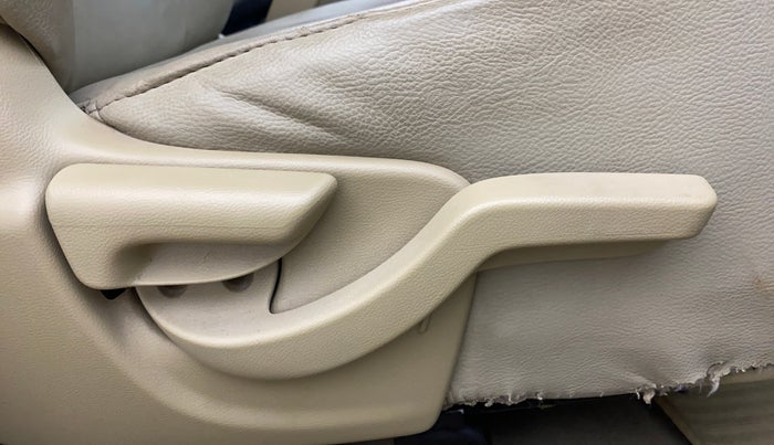 2015 Honda Amaze 1.2L I-VTEC VX, Petrol, Manual, 62,022 km, Driver Side Adjustment Panel