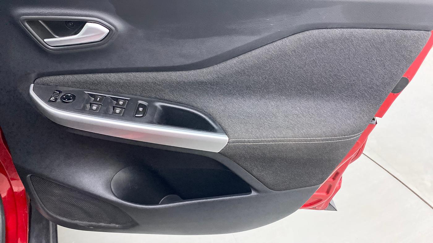 2021 Nissan MAGNITE XV TURBO CVT DUAL TONE, Petrol, Automatic, 25,870 km, Driver Side Door Panels Control