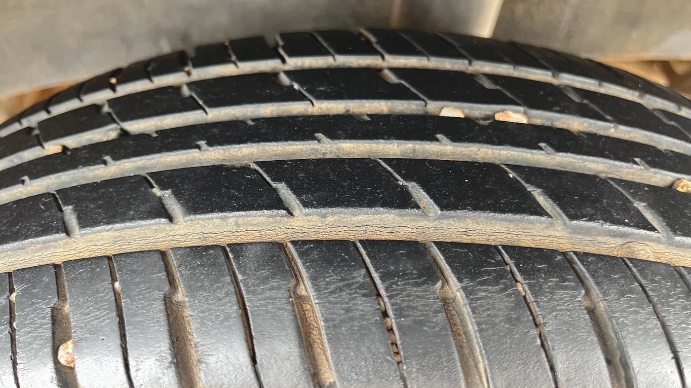 2016 Renault Kwid RXL, Petrol, Manual, 60,374 km, Left Rear Tyre Tread