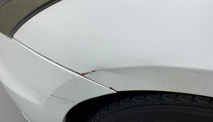 2016 Maruti Ciaz ZXI, Petrol, Manual, 38,182 km, Left fender - Slight discoloration