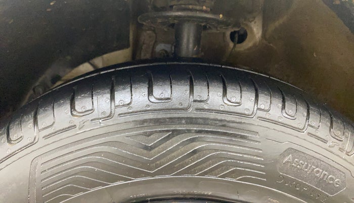 2019 Maruti Dzire VXI, Petrol, Manual, 89,319 km, Left Front Tyre Tread