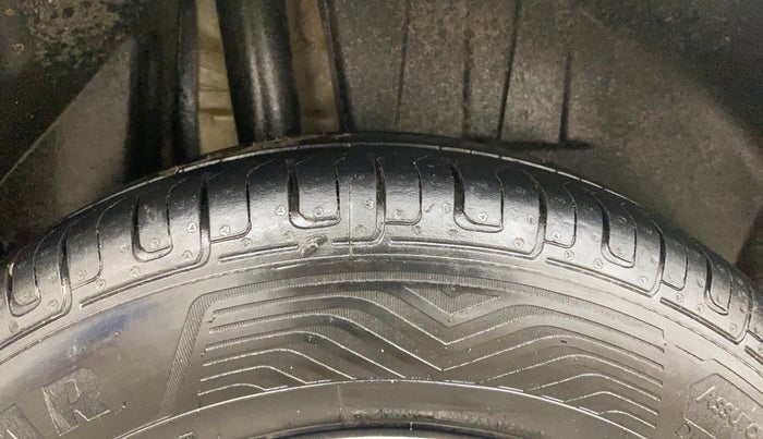2019 Maruti Dzire VXI, Petrol, Manual, 89,319 km, Right Rear Tyre Tread
