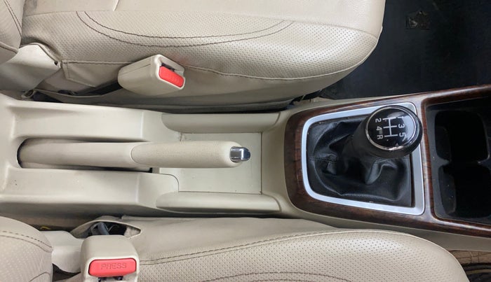 2019 Maruti Dzire VXI, Petrol, Manual, 89,319 km, Gear Lever