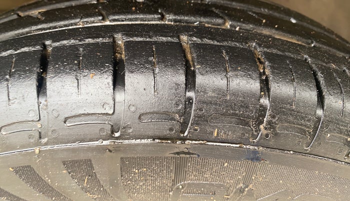 2021 Maruti S PRESSO VXI, Petrol, Manual, 76,607 km, Left Front Tyre Tread