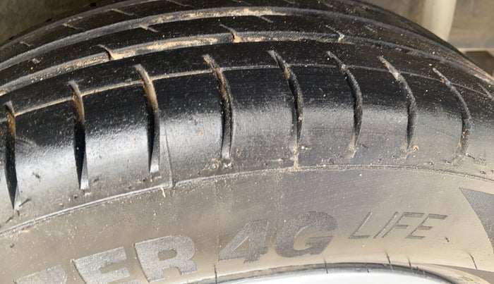 2021 Maruti S PRESSO VXI, Petrol, Manual, 76,607 km, Left Rear Tyre Tread