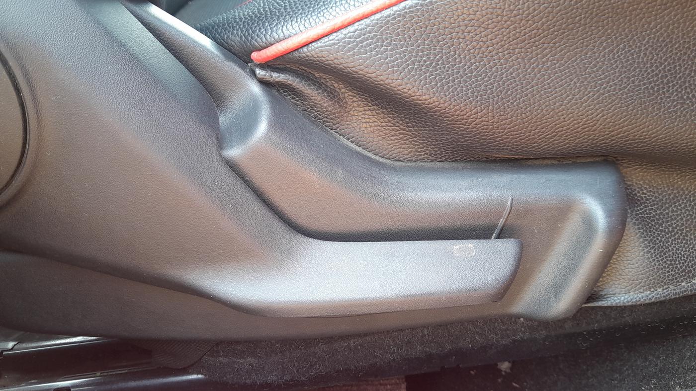 2017 Maruti Baleno DELTA PETROL 1.2, CNG, Manual, 81,522 km, Driver Side Adjustment Panel