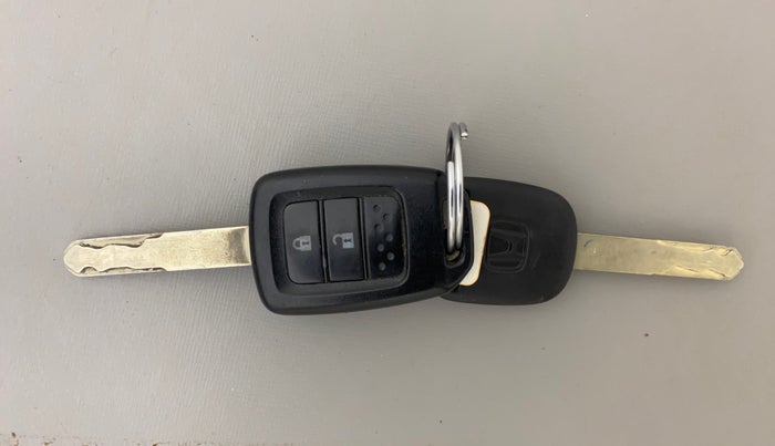 2017 Honda Jazz 1.2L I-VTEC V AT, Petrol, Automatic, 66,121 km, Key Close Up