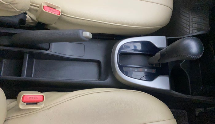 2017 Honda Jazz 1.2L I-VTEC V AT, Petrol, Automatic, 66,121 km, Gear Lever