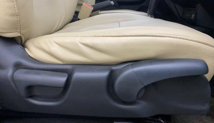 2017 Honda Jazz 1.2L I-VTEC V AT, Petrol, Automatic, 66,121 km, Driver Side Adjustment Panel